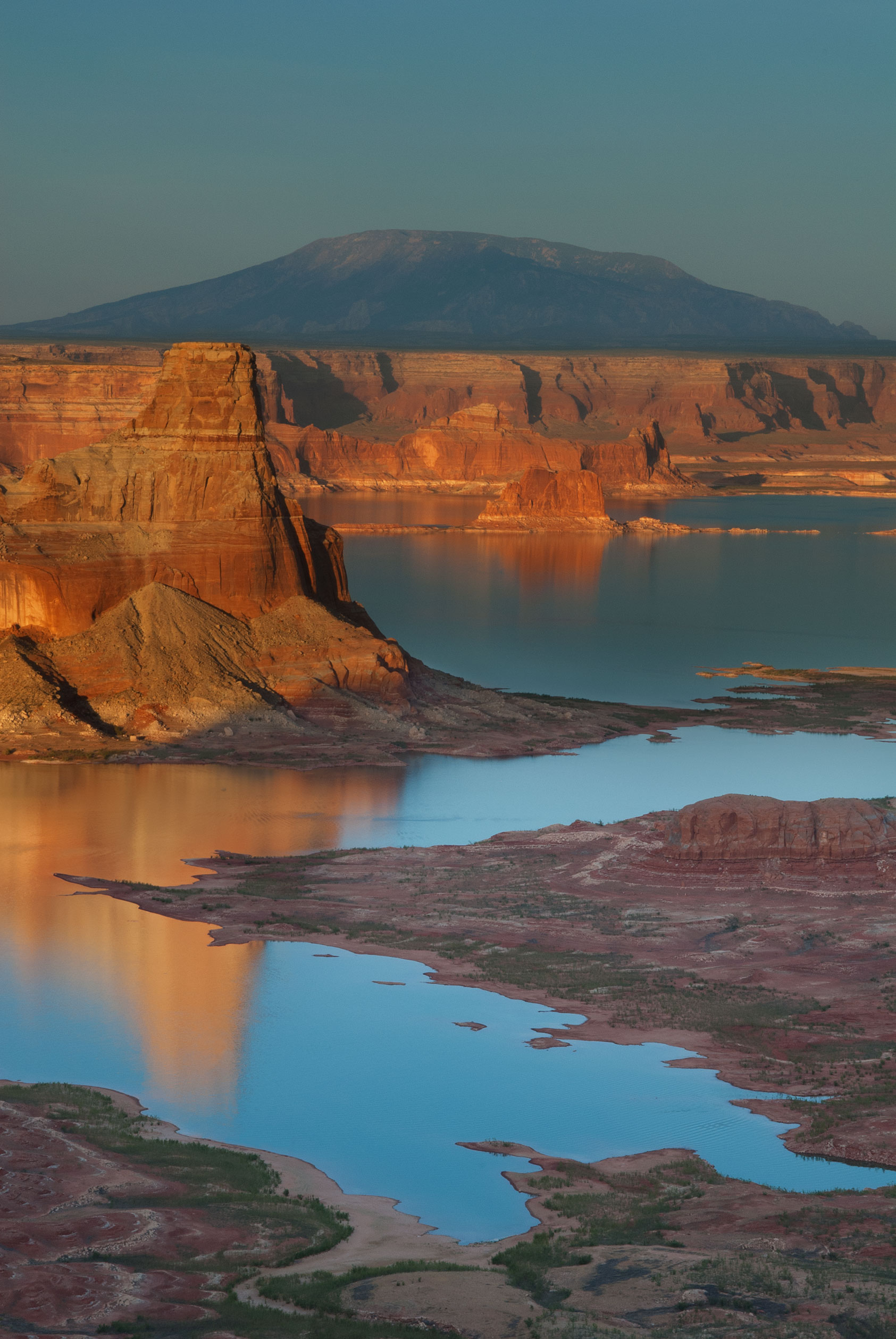 Lake Powell from Alstrom Point, Utah, looking toward Gunsight Butte and Navajo Mt.
